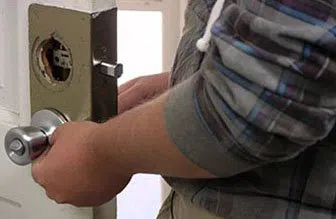 Universal Locksmith Store Carson, CA 310-975-3539 - 12-locks-replace